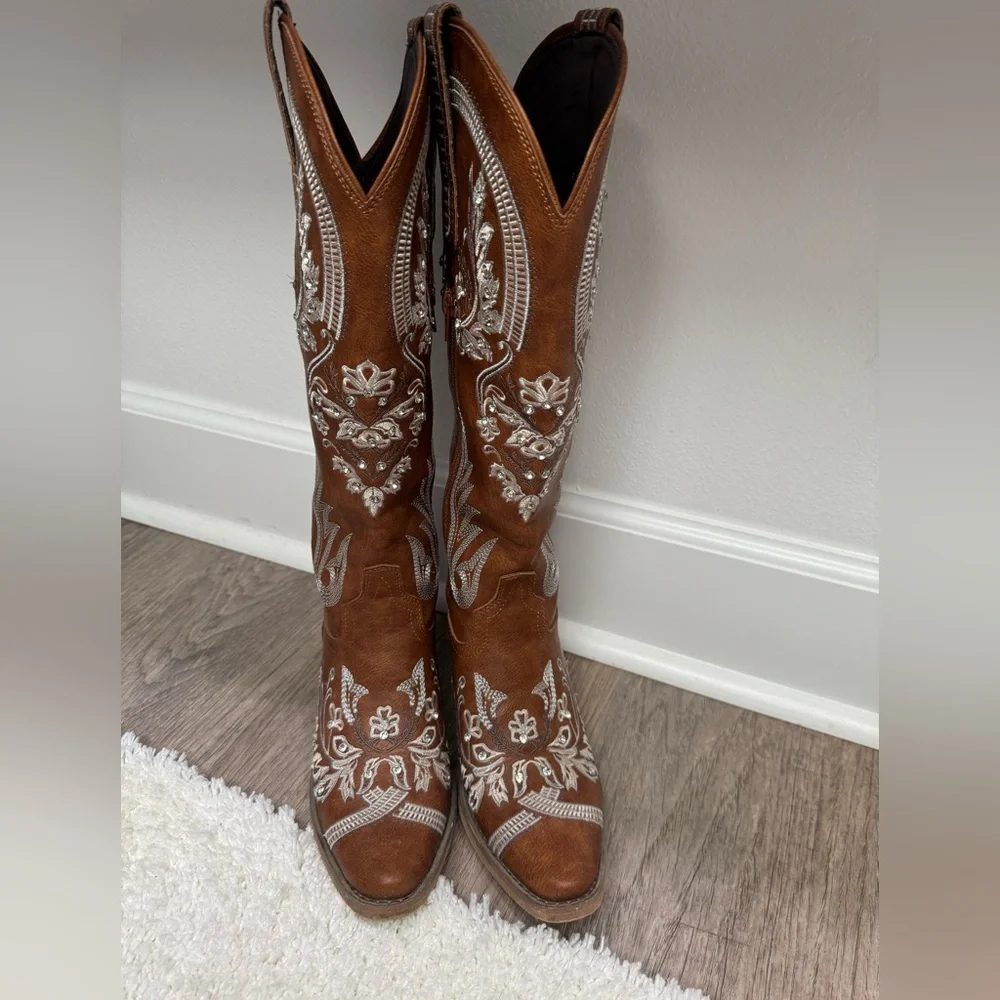 Brown Embroidered Cowboy Boots - Picture 3 of 5